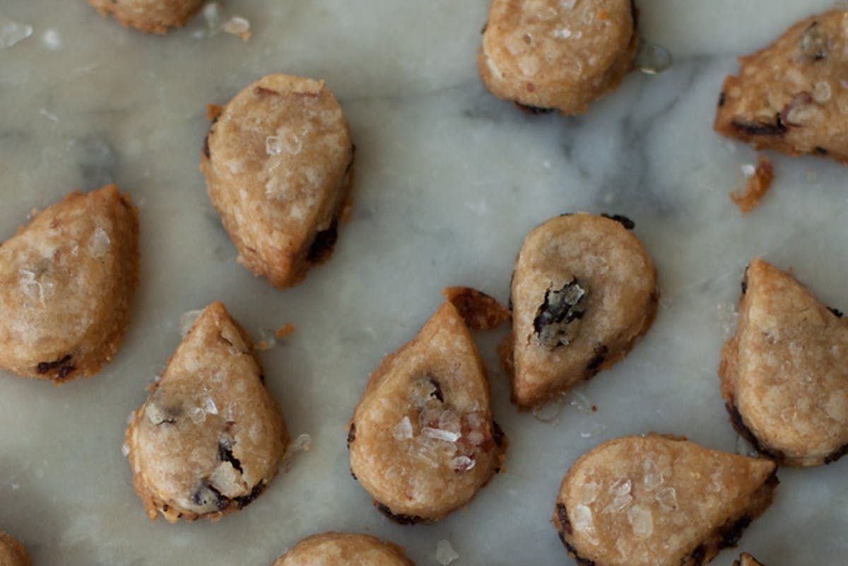 Super Tasty, Toasted Almond Sable Cookies