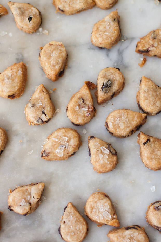 Toasted Almond Sable Cookies