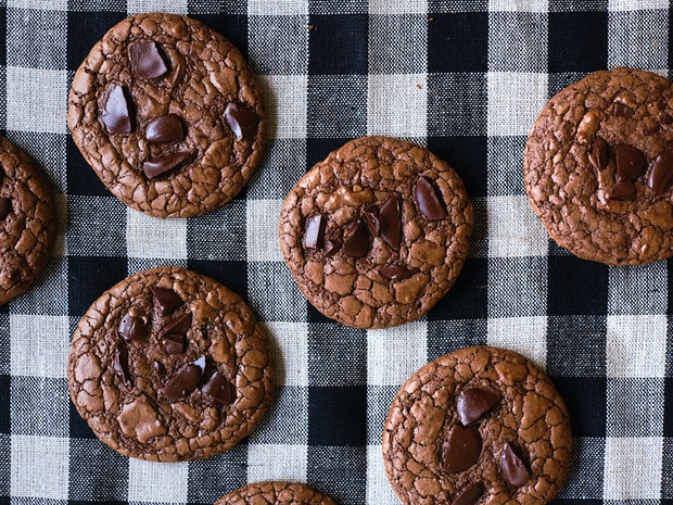 Aran Goyoaga's Chocolate Rye Crinkle Cookies