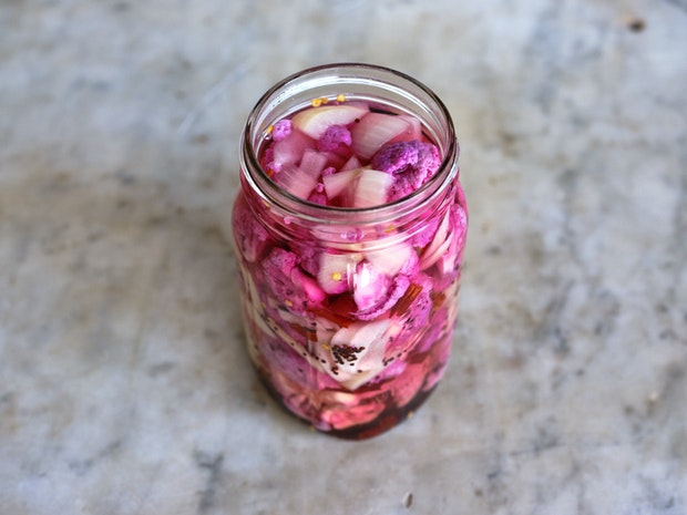 Quick Pickled Cauliflower in a Mason Jar