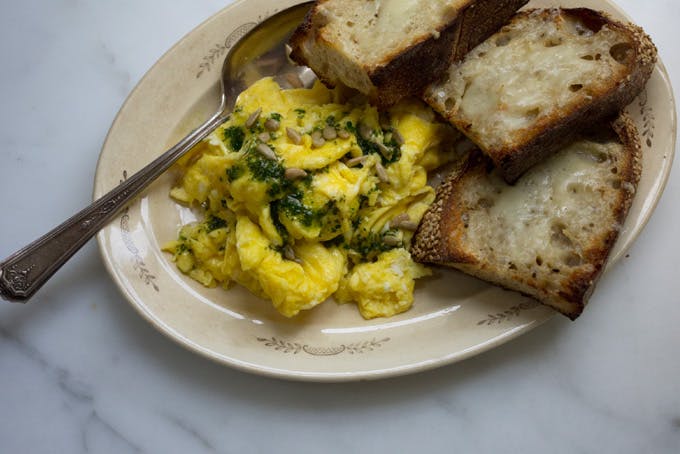 Super-eggy Scrambled Eggs